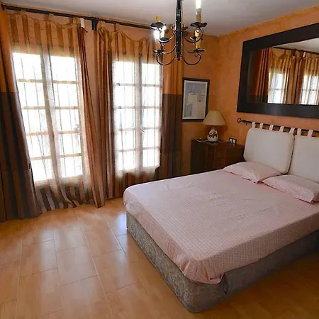 Apartment Chalet Los Arcos Marbella